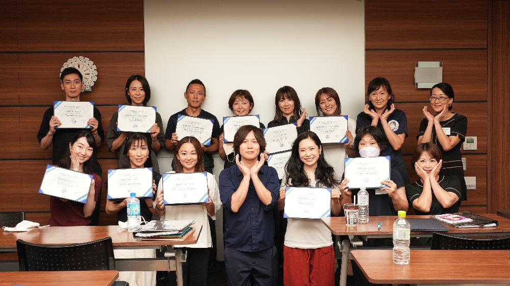  アロマセラピスト　資格